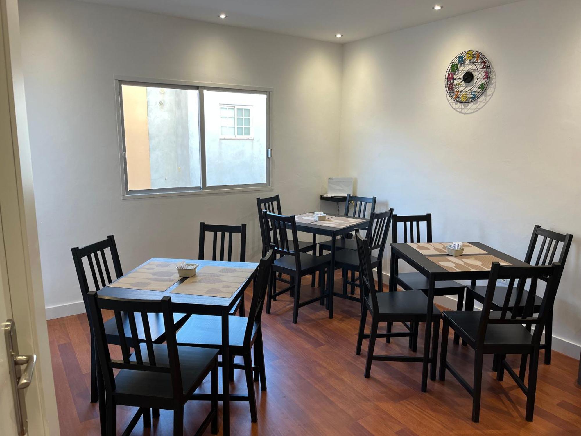 B&B Paraiso Tenerife Super Economy Rooms Airport 로스 아브리고스 외부 사진